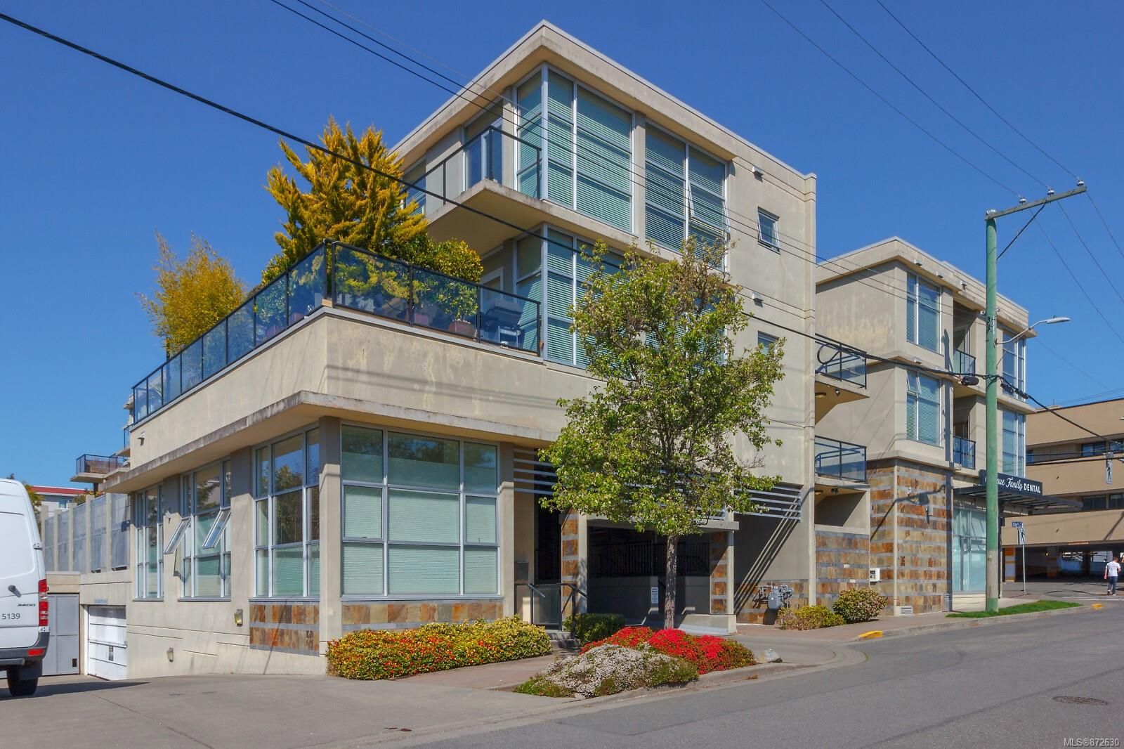 I have sold a property at 207 1831 Oak Bay Ave in Victoria
